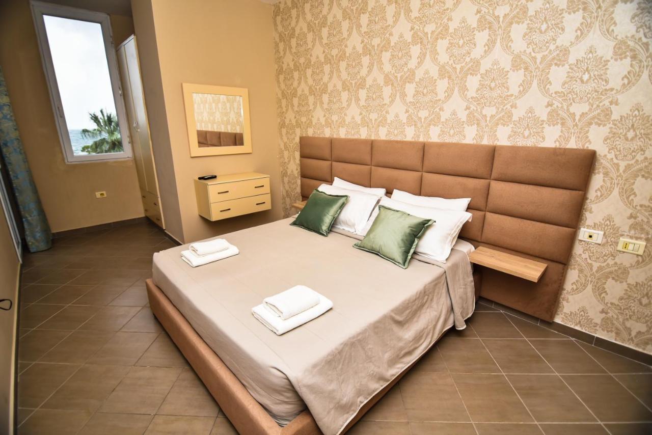 Seaview Apartment Vlorë エクステリア 写真